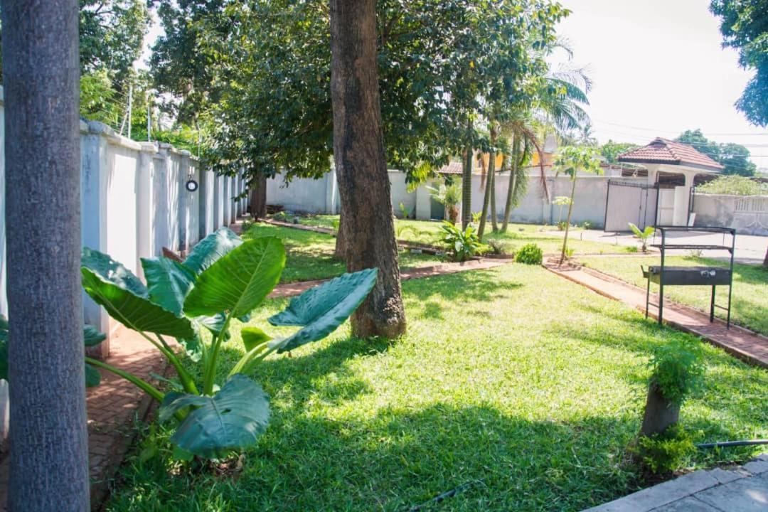 Appartement Bbq Lounge à Dar es Salaam Extérieur photo